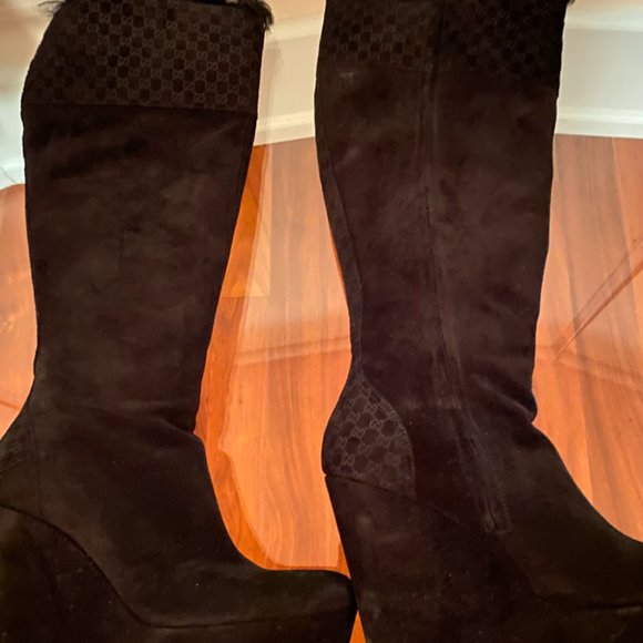 Pre-loved Gucci Winter Boots - Picture 2 of 4